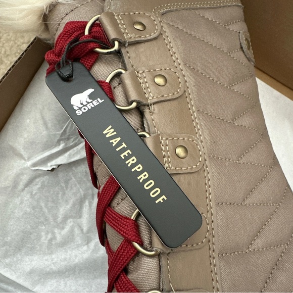 Sorel Youth Tofino II Waterproof Khaki Boots - Picture 6 of 8
